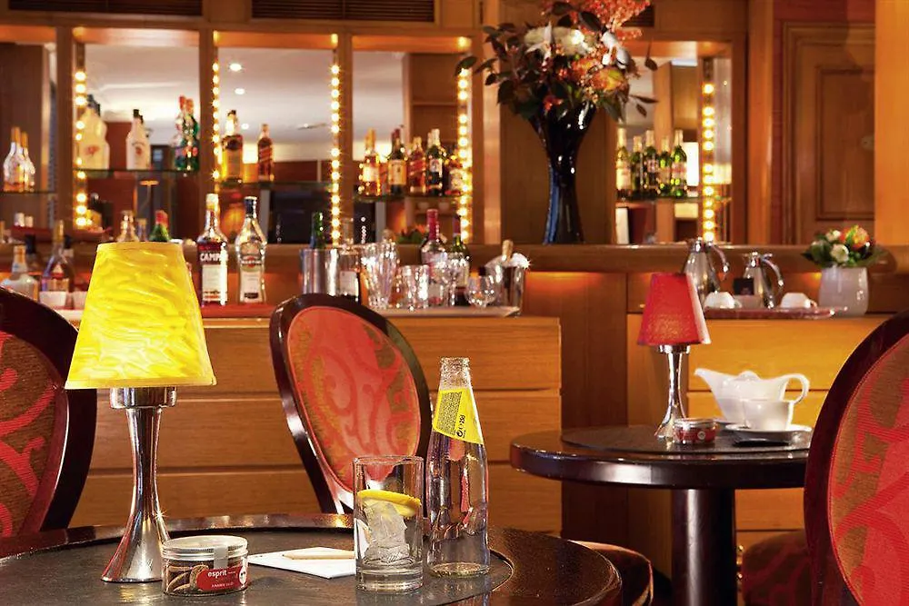 **** Hotel La Villa Des Ternes Paris France